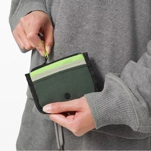 NWT Lululemon Identity Card Case